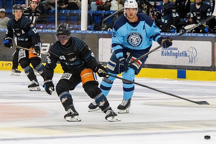 Stefan Gaffal (Steinbach Black Wings Linz), Tomas Hrnka (HK Nitra) Steinbach Black Wings Linz - HK Nitra (SVK), Linz AG Eisarena 