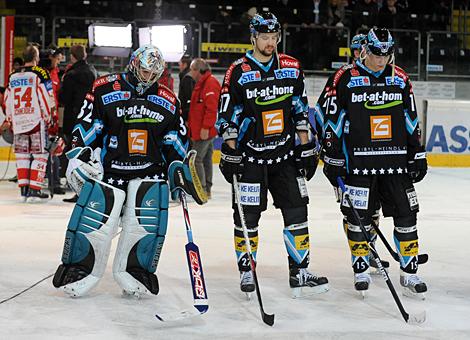 Alex Westlund, Gerd Gruber und Matthias Iberer, zerknirscht nach dem ausscheiden im Semifinale.