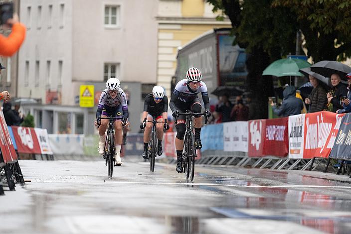 Sprint, Leila Gschwentner (AUT, Union Raiffeisen Radteam Tirol), Lydia Ventker (GER, MAXX-Solar Linding Woman Racing RG), Petra Zsanko (HUN, Team Cookina ARBÖ ASKÖ Graz RLM Stmk) Austrian Cycling League 2022, Radsport, Damen Radliga, Kufstein, Tirol, Radliga Finale 2022 