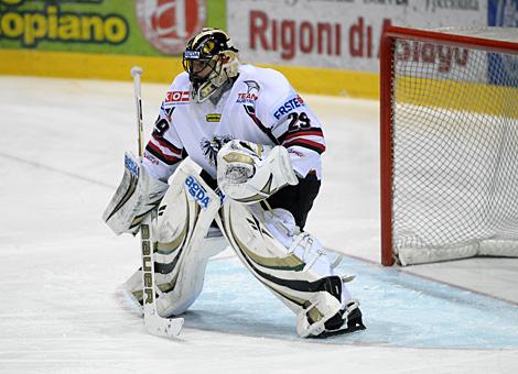 Juergen Penker Tormann Team Austria vs Team Italia, beim Warm-up