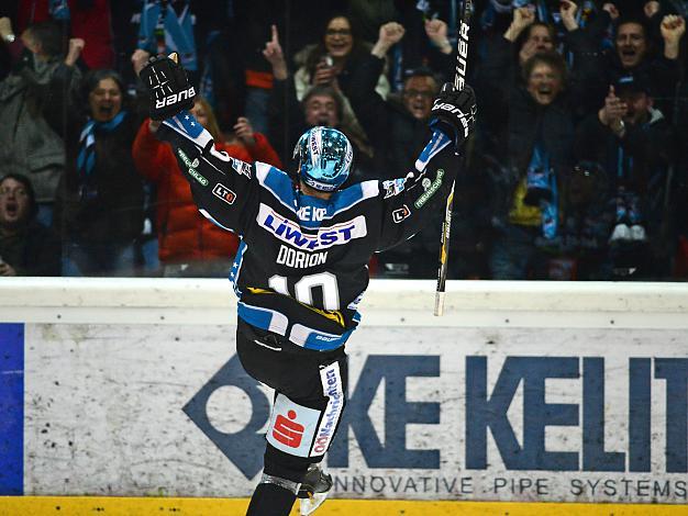 Marc-Andre Dorion (Liwest Black Wings Linz) jubelt, EHC Liwest Black Wings Linz vs EC VSV, Play-Offs, Viertelfinale 