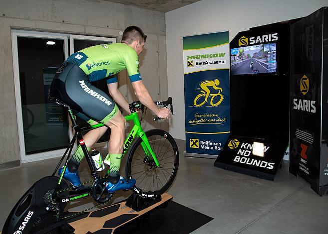 Johannes Hirschbichler (AUT, Hrinkow Advarics Cycleang Team) trainiert auf dem Saris Smarttrainer, Herren Elite, UCI Continental, Raiffeisen Hrinkow Bike Akademie