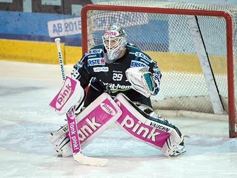 Michael Ouzas, Linz EHC Liwest Black Wings Linz vs Fehervar AV19