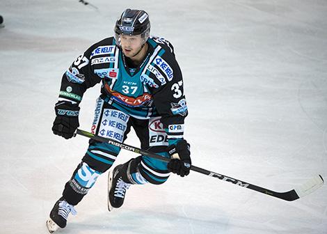 Andreas Kristler (EHC Liwest Black Wings Linz) EHC Liwest Black Wings Linz vs KHL Medvescak Zagreb