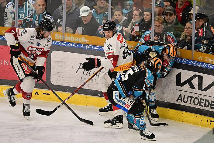 Marcel Witting (Steinbach Black Wings Linz), Alexander Pallestrang (Pioneers Vorarlberg) Win2Day ICE Hockey League,  Steinbach Black Wings Linz vs Pioneers Vorarlberg,  Linz AG Eisarena 