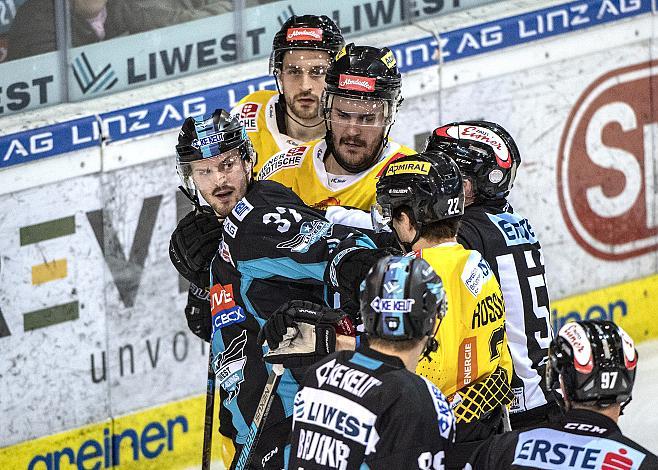 Andreas Kristler (EHC Liwest Black Wings Linz), Julian Grosslercher (Vienna Capitals) EHC Liwest Black Wings Linz vs spusu Vienna Capitals