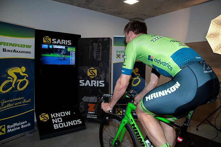 Stefan Kolb (AUT, Hrinkow Advarics Cycleang Team) trainiert auf dem Saris Smarttrainer, Herren Elite, UCI Continental, Raiffeisen Hrinkow Bike Akademie