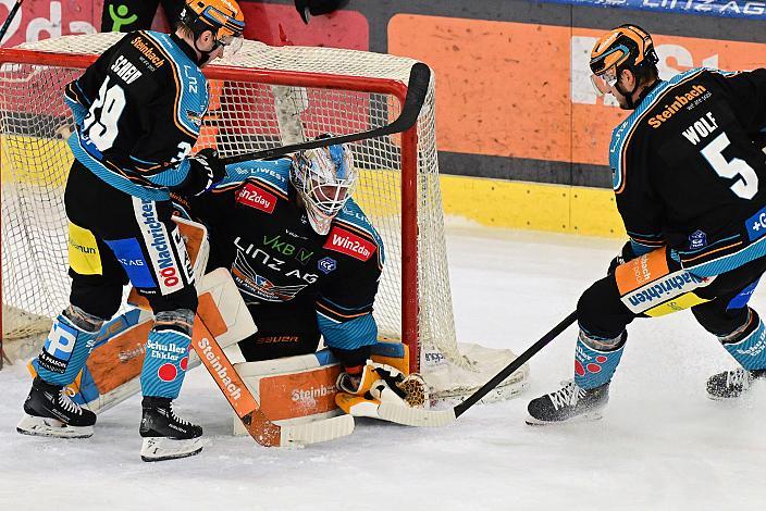  Tormann Rasmus Tirronen (Steinbach Black Wings Linz),. Raphael Wolf (Steinbach Black Wings Linz), Ian Scheid (Steinbach Black Wings Linz) Win2Day ICE Hockey League,  Steinbach Black Wings Linz vs Moser Medical Graz 99ers,  Linz AG Eisarena 