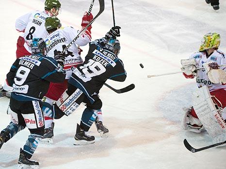Andrew Jacob Kozek, Linz im Angriff , EHC Liwest Black Wings Linz vs HCB Suedtirol
