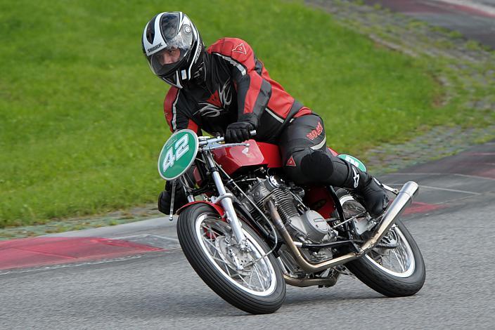 #42 Matthias Markl, Honda CB 250R