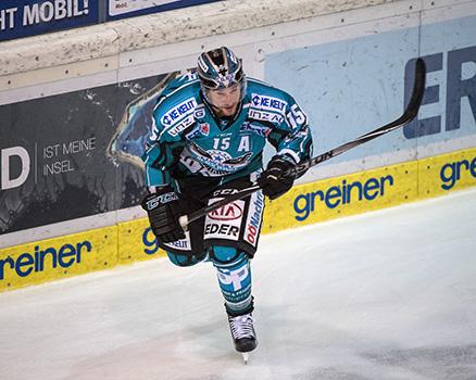 Brett McLean (EHC Liwest Black Wings Linz) EHC Liwest Black Wings Linz vs Fehervar AV 19