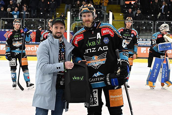 Spieler des Abends Sean Collins (Steinbach Black Wings Linz)  Win2Day ICE Hockey League,  Steinbach Black Wings Linz vs Tiwag Innsbruck - Hydro Fehervar AV 19