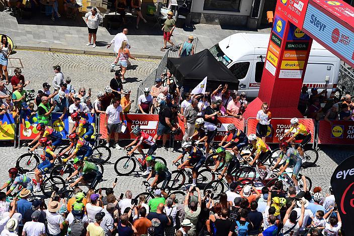 Start in Steyr  4. Etappe von Steyr nach Steyr, 170,5km, Tour of Austria