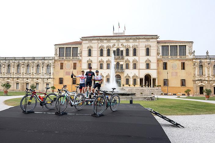 2. Platz Emils Liepins (LAT, Trek-Segafredo), Sieger Robin Robin Froidevaux (SUI, Tudor Pro Cycling Team), 3. Platz Gianni Vermeersch (BEL, Alpecin-Deceunink), TeamSerenissima Gravel, Porto Barricata - Piazzola sul Brenta 190,9 km