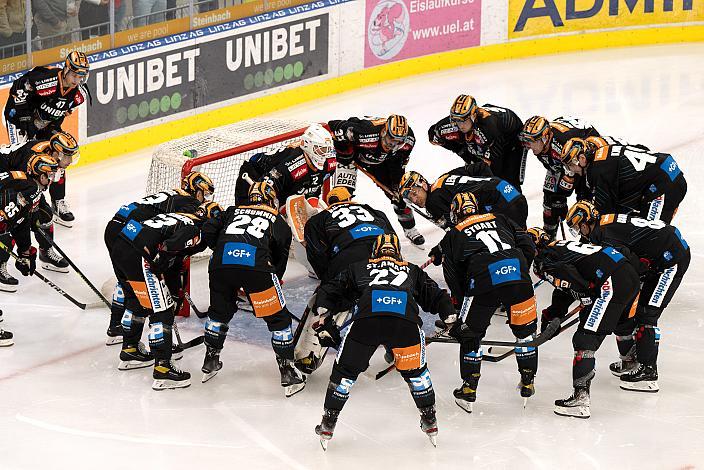 Das Team der Steinbach Black Wings Linz , Steinbach Black Wings Linz vs EC iDM Wärmepumpen VSV, 1. Runde, Steinbach Black Wings Linz, Linz AG Eisarena 