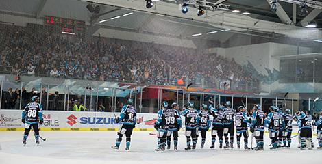 Linz jubelt, EC Red Bull Salzburg vs EHC Liwest Black Wings Linz
