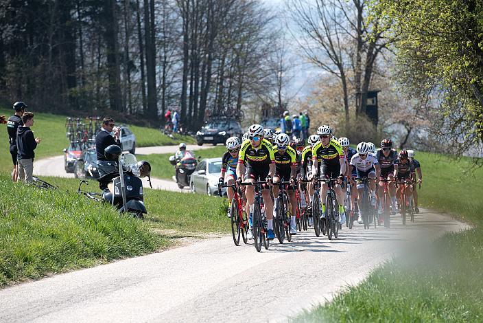 Maximilian Kuen (AUT, Team Vorarlberg) an der Spitze des Feldes, Elite Herren, 69. Kirschblütenrennen Wels, Oberösterreich