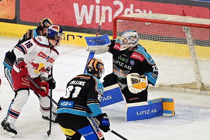  Luca Auer (EC Red Bull Salzburg)m Tormann Rasmus Tirronen (Steinbach Black Wings Linz) Win2Day ICE Hockey League,  Steinbach Black Wings Linz vs EC Red Bull Salzburg,  Linz AG Eisarena 