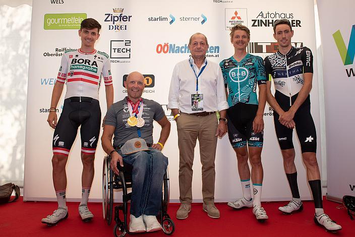 Patrick Konrad (AUT, Bora - Hansgrohe), Walter Ablinger Paralympische Spiele Medaillengewinner Tokyo 2020, Michael Gogl (AUT, Team Qhubeka Assos), Sebastin Schönberger (AUT, B&B Hotels P/B KTM), Innenstadtkriterium Wels, Radsport, Kriterium