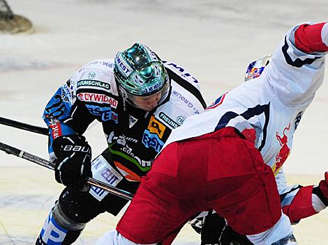 Rob Hisey, Linz beim Bully, EHC Liwest Black Wings Linz vs. EC Red Bull Salzburg, Platzierungsrunde