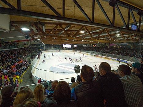 Eishalle Linz, EHC Liwest Black Wings Linz vs HC Orli Znojmo