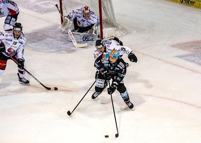 Brian Lebler (EHC Liwest Black Wings Linz), Antonin Boruta (HC Orli Znojmo), Eishockey,  EHC Liwest Black Wings Linz vs HC Orli Znojmo