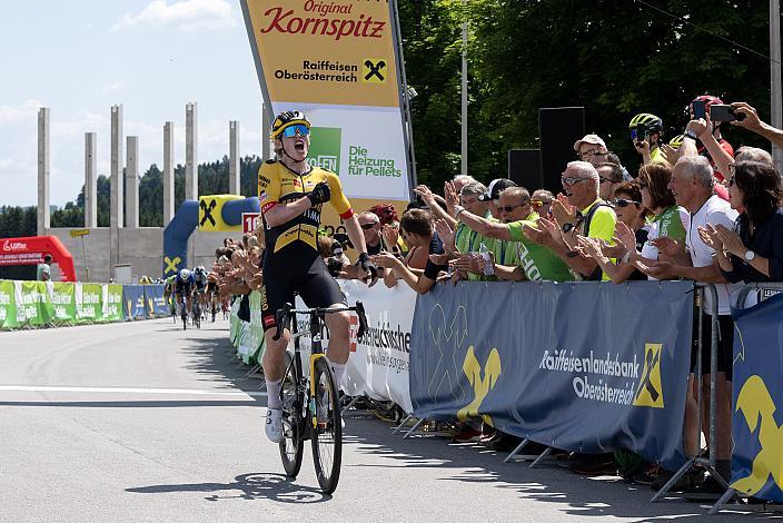 Der Etappensieger in Niederkappel Per Strand Hagenes (NOR, Jumbo-Visma Development Team), Firma Ökofen, Eferding - Niederkappel Ökofen,  Int. Raiffeisen Oberösterreich Rundfahrt UCI Kat. 2.2