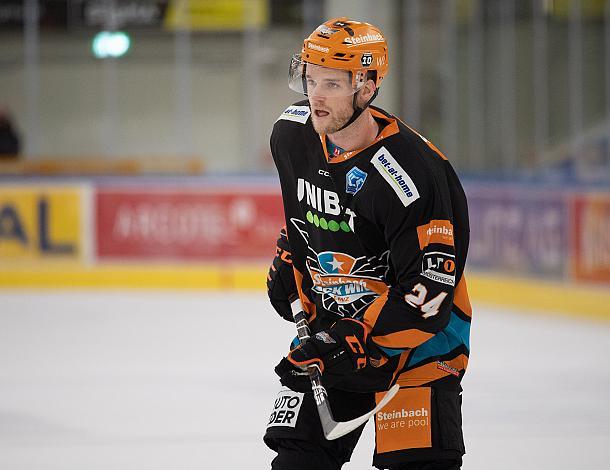 Chris Rumble (Steinbach Black Wings Linz), Steinbach Black Wings Linz vs HCB Suedtirol Alperia, bet-at-home ICE Hockey League