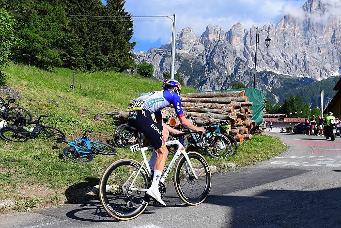 Aleksandr Vlasov (RUS, Red Bull - BORA - hansgrohe)  19 Etappe. Feltre  -  Alleghe (Piani di Pezze)   (151km) 109. Giro d Italia