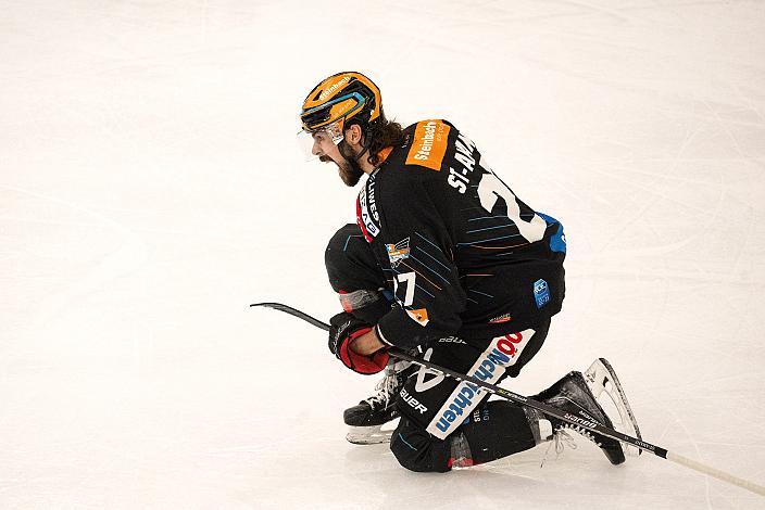 Die Steinbach Black Wings Linz feiern das Tor zum 1 zu durch Shawn St.Amant (Steinbach Black Wings Linz) Steinbach Black Wings Linz vs Moser Medical Graz 99ers, Pre-Play-Offs, 1. Runde ICE Hockey League, Steinbach Black Wings Linz, Linz AG Eisarena