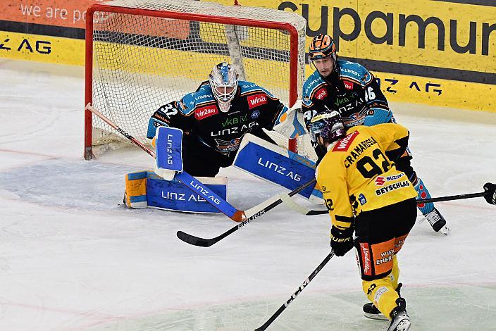 Tormann Rasmus Tirronen (Steinbach Black Wings Linz), Joseph Cramarossa (spusu Vienna Capitals), Niklas Würschl (Steinbach Black Wings) Win2Day ICE Hockey League,  Steinbach Black Wings Linz vs Spusu Vienna Capitals,  Linz AG Eisarena 