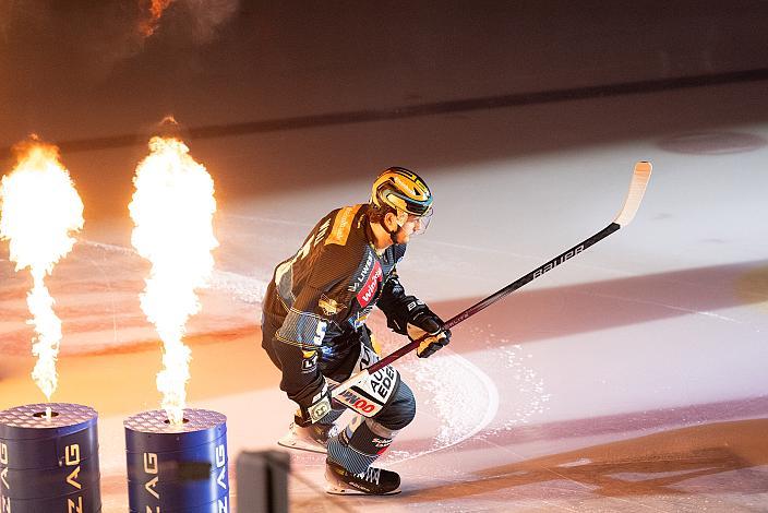 Raphael Wolf (Steinbach Black Wings Linz) Steinbach Black Wings Linz vs EC KAC, Linz AG Eisarena 