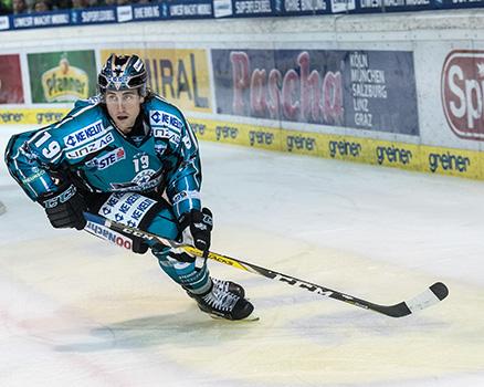 Joel Broda (EHC Liwest Black Wings Linz) EHC Liwest Black Wings Linz vs HCB Suedtirol Alperia