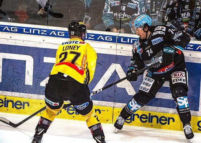 Im Bild: Josh Roach (EHC Liwest Black Wings Linz) Eishockey,  EHC Liwest Black Wings Linz vs Spusu Vienna Capitals