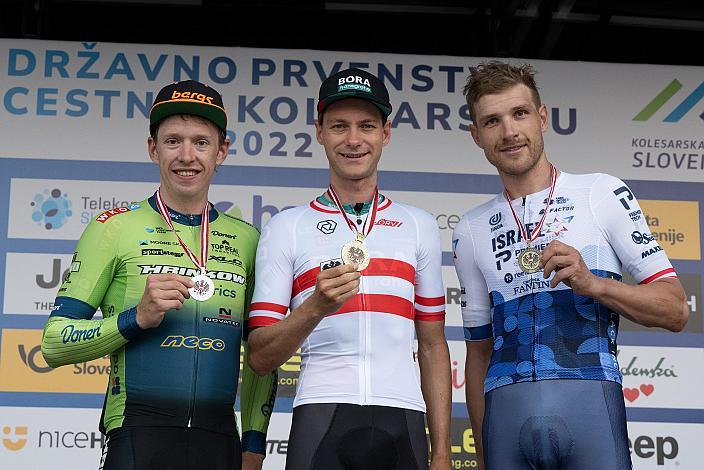 Das Siegerpodest v.l. 2. Platz Rainer Kepplinger (AUT, Hrinkow Advarics), Sieger Felix Grossschartner (AUT, Bora - Hansgrohe)  Elite Herren, 3. Platz Matthias Brändle (AUT, Israel Premier-Tech), Österreichische Meisterschaft Einzelzeitfahren, Novo Mesto, Slowenien