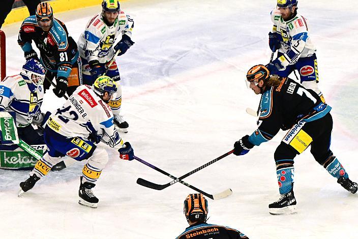  Brian Lebler (Steinbach Black Wings Linz) erzielt das 2 zu 0 Win2Day ICE Hockey League,  Steinbach Black Wings Linz vs  EC VSV,  Linz AG Eisarena 