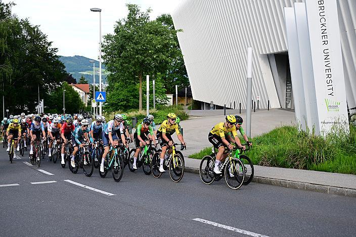 Das Peloton am Weg zum Pöstlingberg 1. Etappe Linz Hauptplatz - Pöstlingberg, Oberösterreich Rundfahrt
