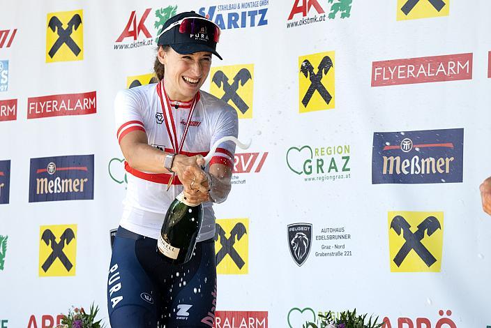 Siegerin und Strassenstaatsmeisterin Christina Schweinberger (AUT, Plantur-Pura), Frauen Elite, U23, Österreichische Meisterschaft Strasse, ÖSTM Gratwein-Straßengel