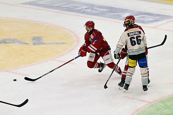 Nick Pageau (EV Landshut), Stefan Gaffal (Steinbach Black Wings Linz) Testspiel, Steinbach Black Wings Linz vs ELV Landshut , Linz AG Eisarena 