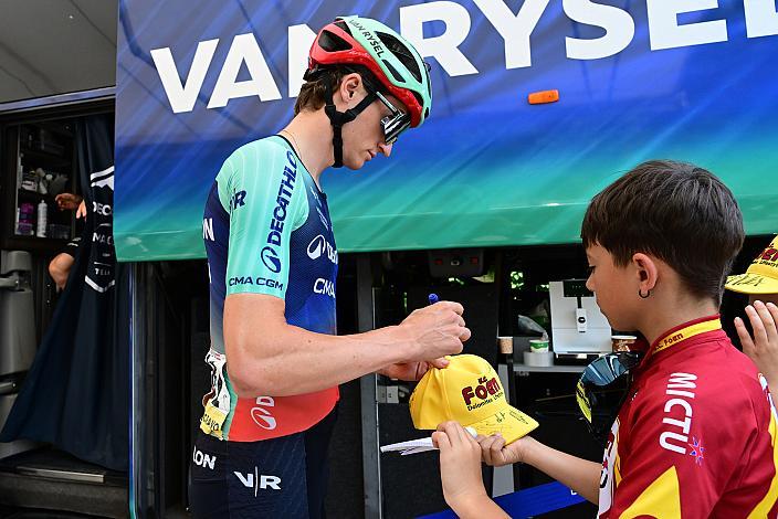 Felix Gall (AUT, Decathlon CMA CGM Team) 19 Etappe. Feltre  -  Alleghe (Piani di Pezze)   (151km) 109. Giro d Italia