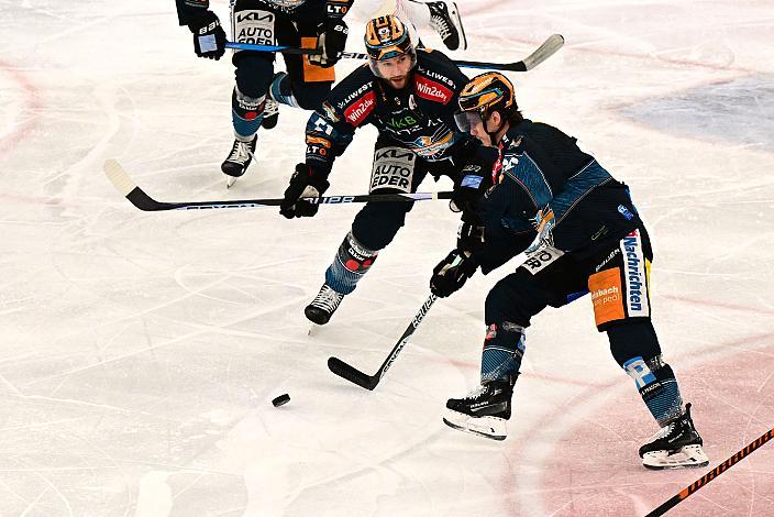 Stefan Gaffal (Steinbach Black Wings Linz), Matt MacKenzie (Steinbach Black Wings Linz) Steinbach Black Wings Linz vs EC Red Bull Salzburg, Playoffs, 4. Viertelfinale, Linz AG Eisarena 