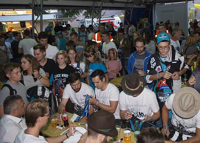 Fans beim Ramba Zamba  