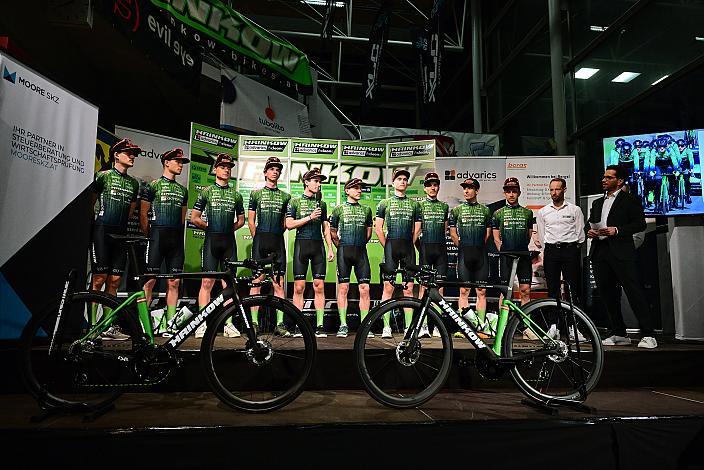 v.l. Maximilian Kabas (AUT,), Loic Bettendorff (LUX,), Valentin Poschacher (AUT,), Richard Riska (SVK),  Dominik Hödlmoser (AUT, Hrinkow Advarics), Riccardo Verza (ITA), Paul Buschek (AUT,), Edward Ravasi (ITA), Giacomo Ballabio (ITA), Riccardo Zoidl (AUT), Sportlicher Leiter Matej Mugerli (SLO, Hrinkow Advarics), Teampräsentation, Steyr, Team Hrinkow Advarics Cycleang, UCI Continental Team, 