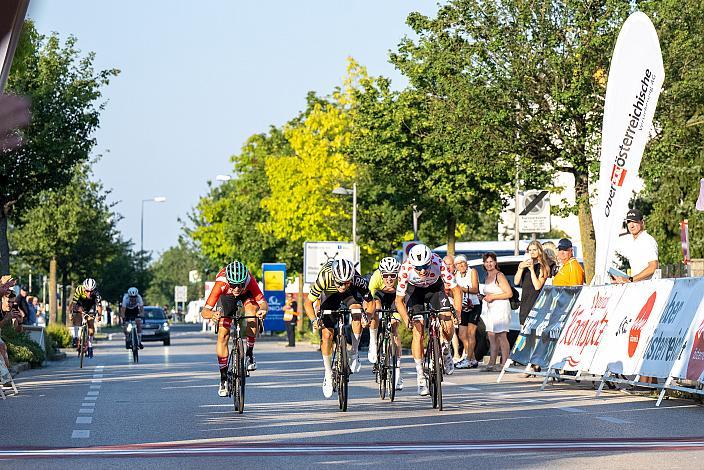 3. Platz Benjamin Eckerstorfer (AUT, Team Österreich), Viggo Moore (USA, Lux/CTS p/b Specialized) Etappensieger, 2. Platz Frank Aron Ragilo (EST, Cannibal Team), 1B Etappe Int. "Keine Sorgen" Junioren Rundfahrt UCI Kat. 2.1 MJ
