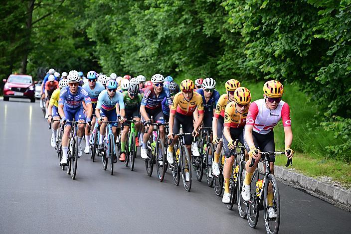 Im Weissen Trikot des Besten Jungprofis Halvor Dolven (NOR, Uno-X Mobility Development Team), , St. Florian - Höss, Hinterstoder , 14. Int. Raiffeisen OÖ-Radrundfahrt UCI Kat. 2.2
