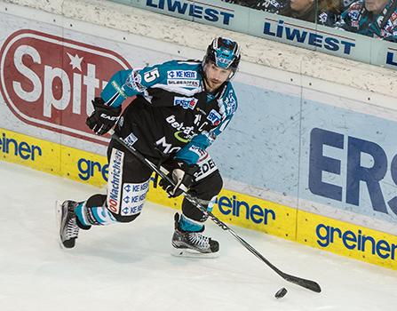 Brett McLean (EHC Liwest Black Wings Linz), EHC Liwest Black Wings Linz vs HCB Suedtirol 4. Viertelfinale