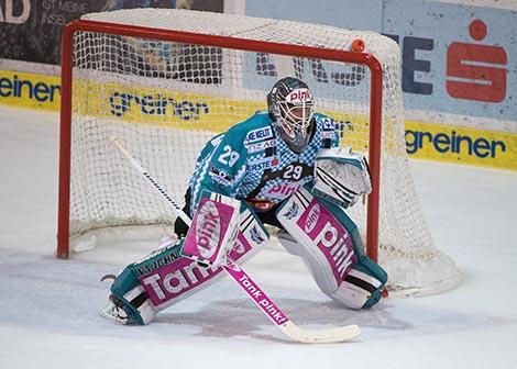 Tormann Michael Ouzas (EHC Liwest Black Wings Linz) EHC Liwest Black Wings Linz vs EC Red Bulls Salzburg