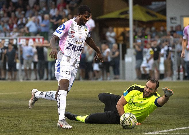 Yusuf Olaitan Otubanjo (LASK), Tormann Wolfgang Schober (UVB VÃ¶cklamarkt),  20.07.2019 OEFB Fussball CUP Voecklamarkt - LASK