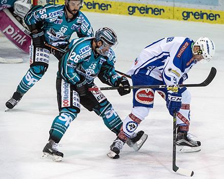 Rob Hisey (EHC Liwest Black Wings Linz) und Dustin Johner (EC VSV),  EHC Liwest Black Wings Linz vs EC VSV