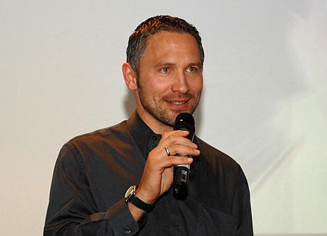 Clubmanager, Christian Perthaler spricht zu den Fans.